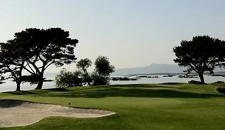 Amandi ホテル 3*